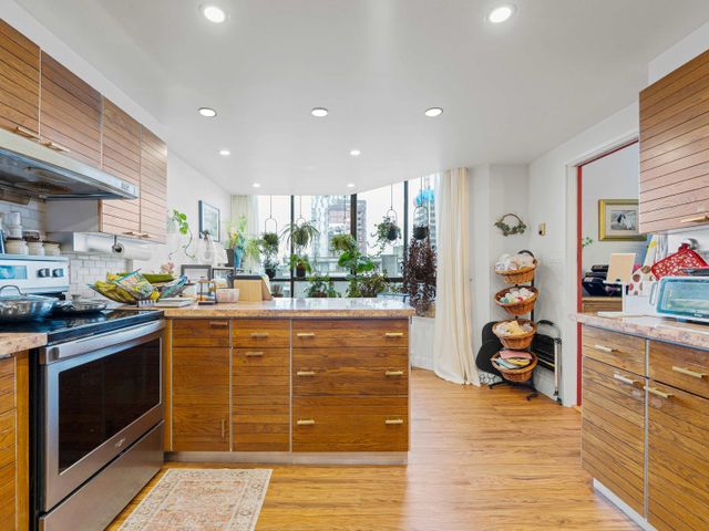 738-broughton-street-west-end-vw-vancouver-west-16 at 1601 - 738 Broughton Street, West End VW, Vancouver West