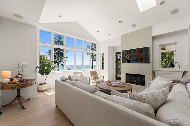 6180-candia-place-gleneagles-west-vancouver-22 at 6180 Candia Place, Gleneagles, West Vancouver