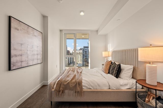 23-8x-on-the-park-1610-second-bedroom-window at 1610 - 1111 Richards Street, Vancouver West