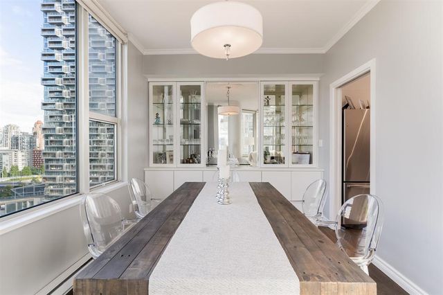 262650589-9 at 2203 - 1500 Hornby Street, Beach District, Vancouver West