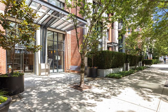 15 at 2502 - 977 Mainland Street, Heart of Yaletown, Vancouver West