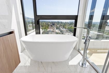 135-e-13th-street-central-lonsdale-north-vancouver-27 at 1602 - 135 E 13th Street, Central Lonsdale, North Vancouver