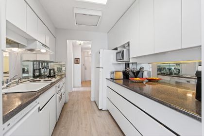 2024-fullerton-avenue-pemberton-nv-north-vancouver-21 at 508 - 2024 Fullerton Avenue, Pemberton NV, North Vancouver