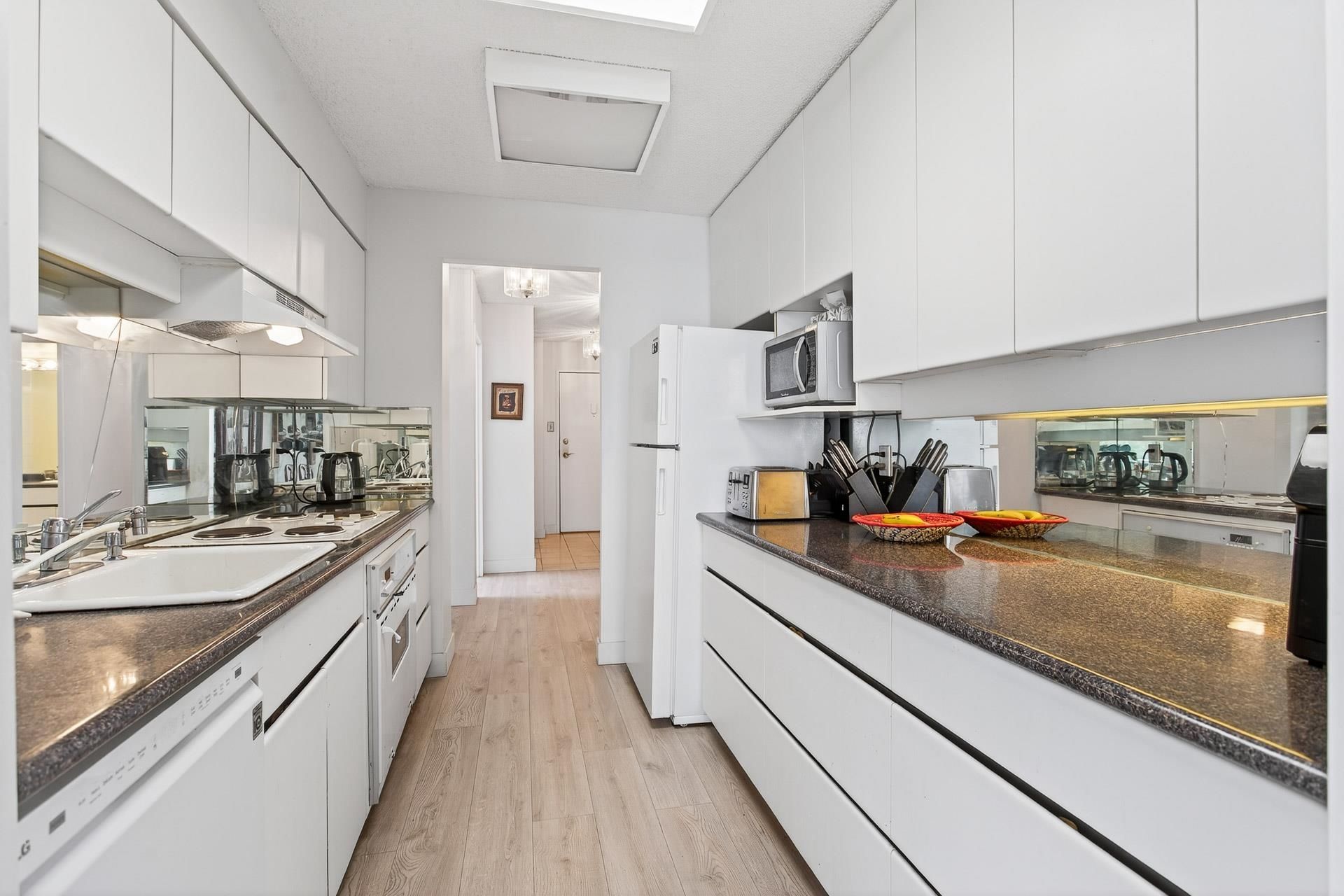 2024-fullerton-avenue-pemberton-nv-north-vancouver-21 at 508 - 2024 Fullerton Avenue, Pemberton NV, North Vancouver