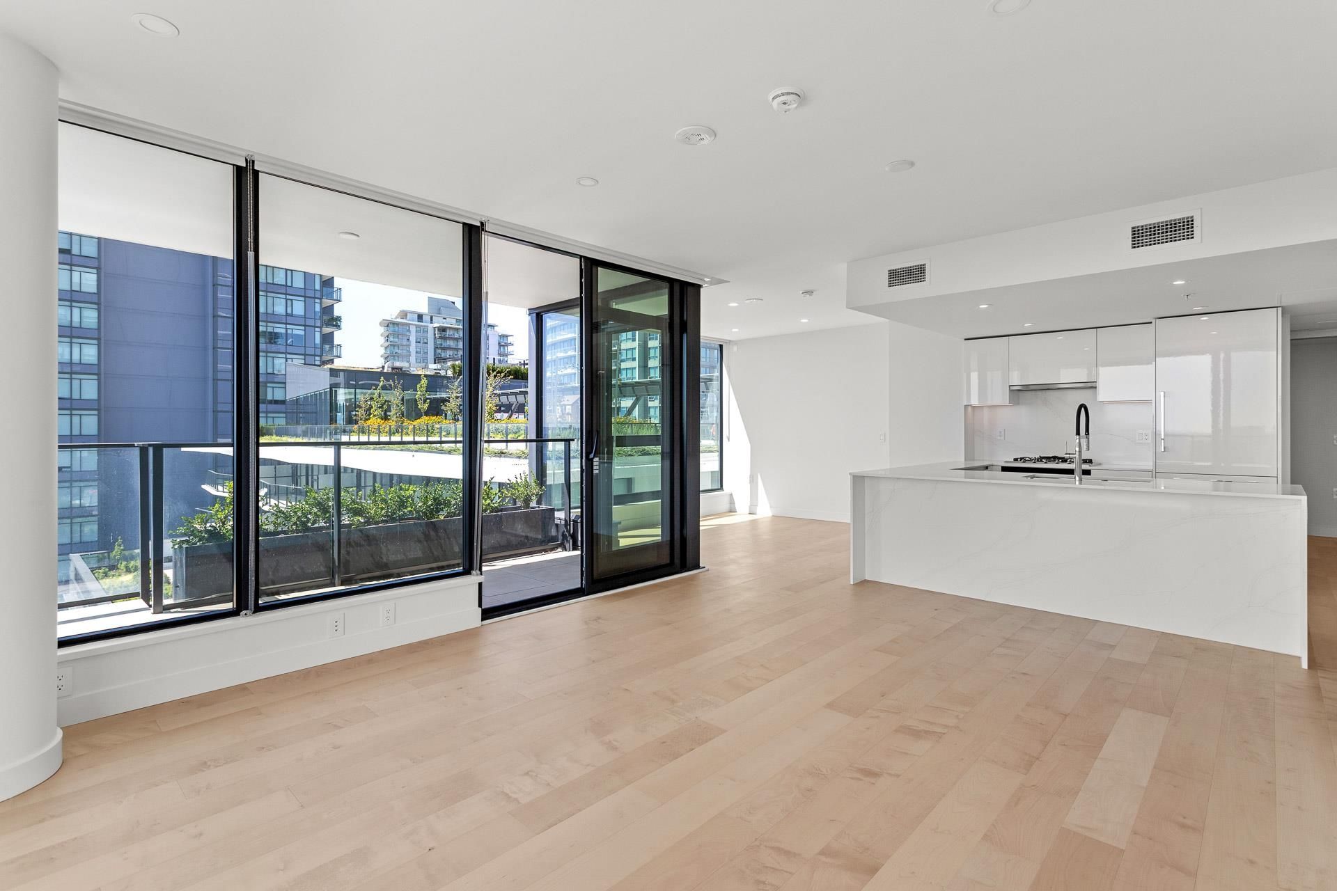 135-e-13th-street-central-lonsdale-north-vancouver-16 at 703 - 135 E 13th Street, Central Lonsdale, North Vancouver