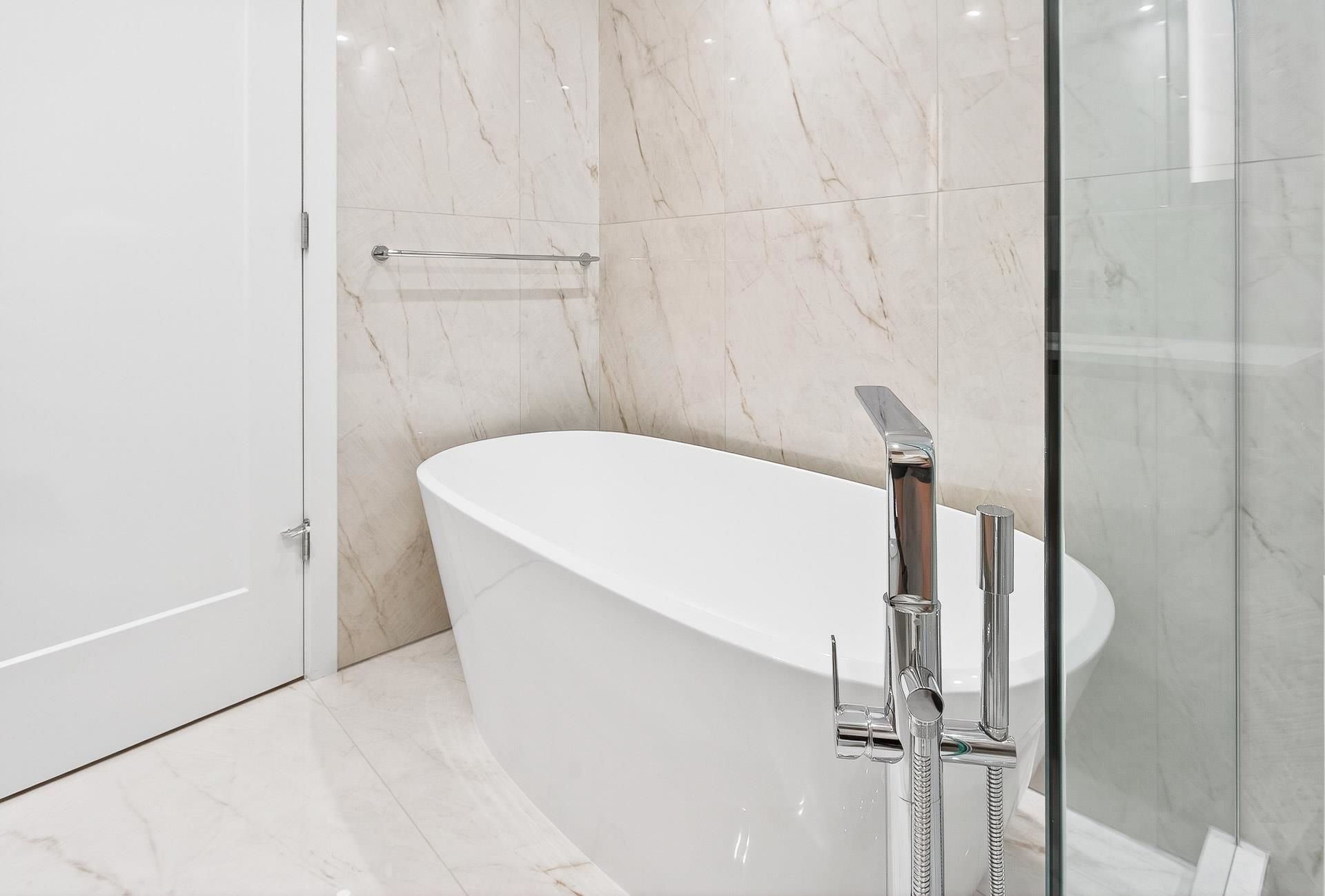 135-e-13th-street-central-lonsdale-north-vancouver-26 at 703 - 135 E 13th Street, Central Lonsdale, North Vancouver