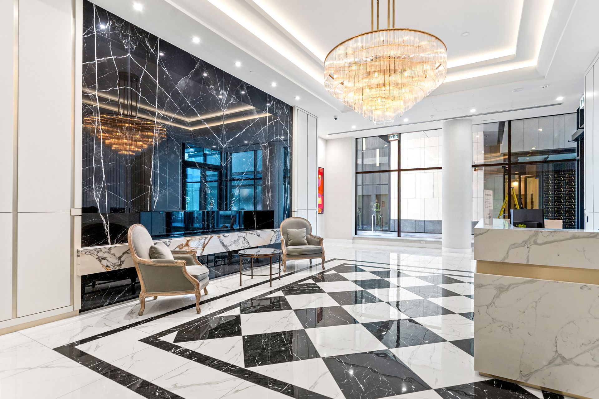 1406 - 135 E 13th Street, Central Lonsdale, North Vancouver 2