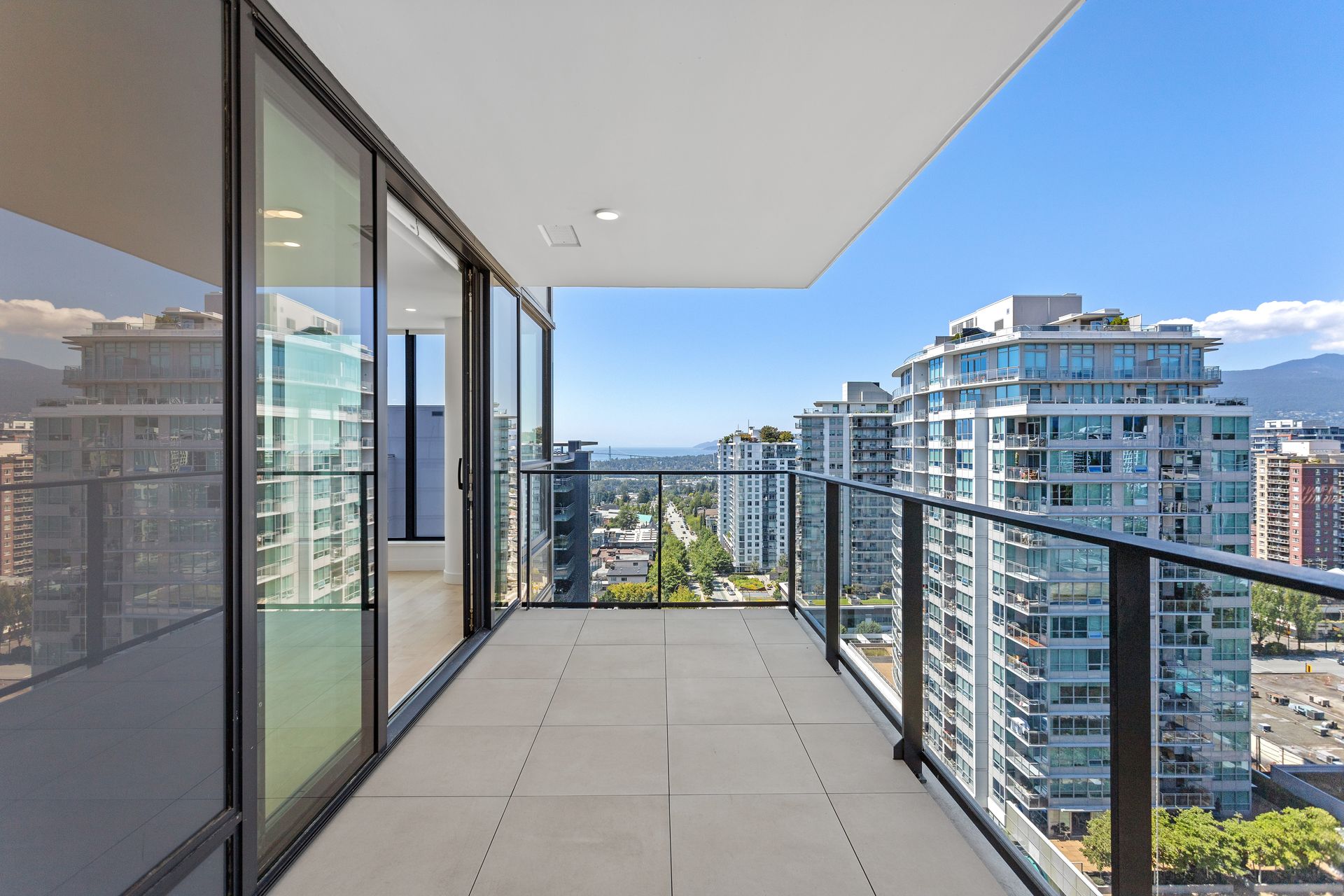 photo-09-34 at 1506 - 135 E 13th, Central Lonsdale, North Vancouver