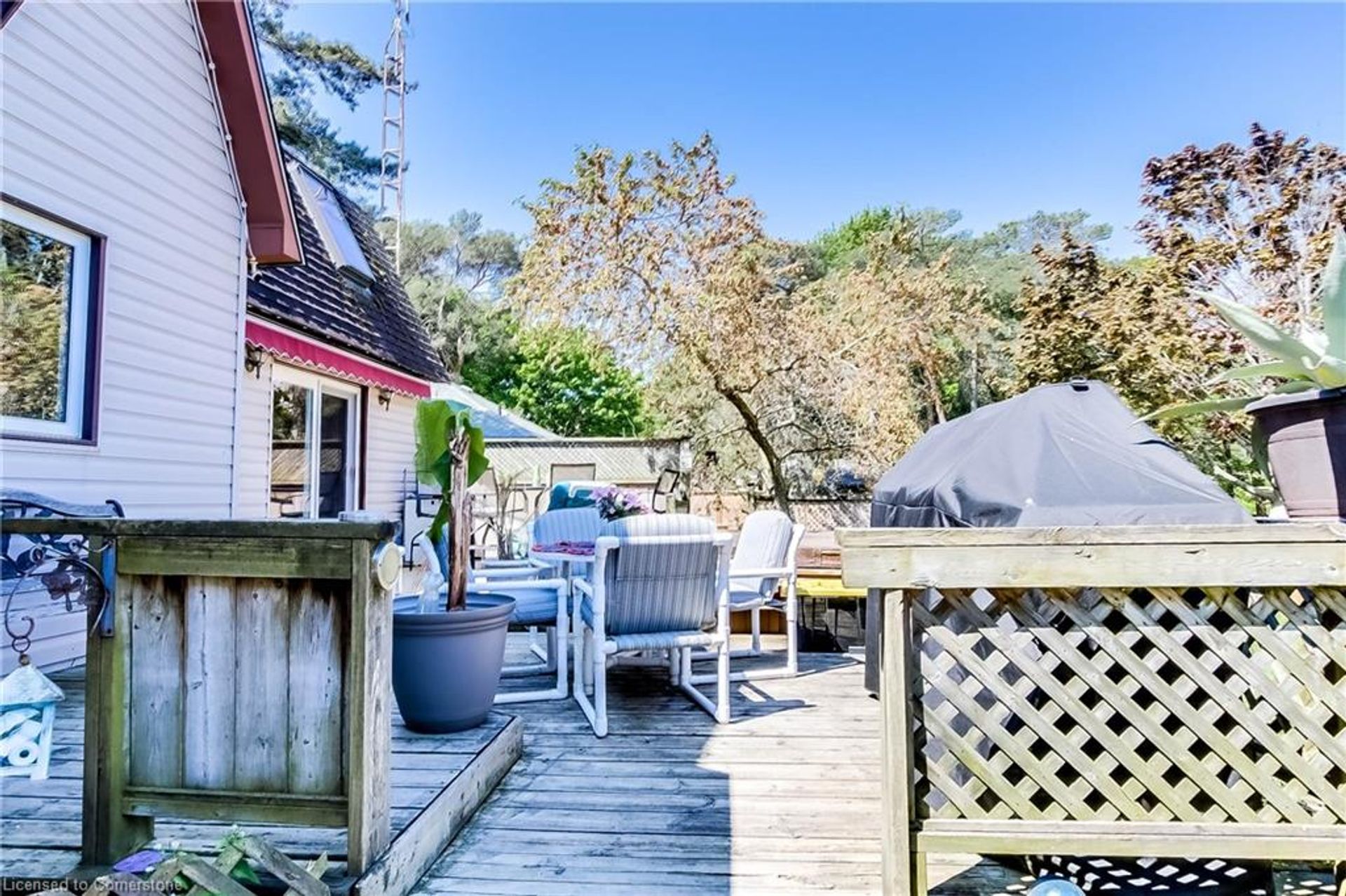 21-backyard-deck at 88 Woodstock Avenue, Long Point 21-backyard-deck at 88 Woodstock Avenue, Long Point