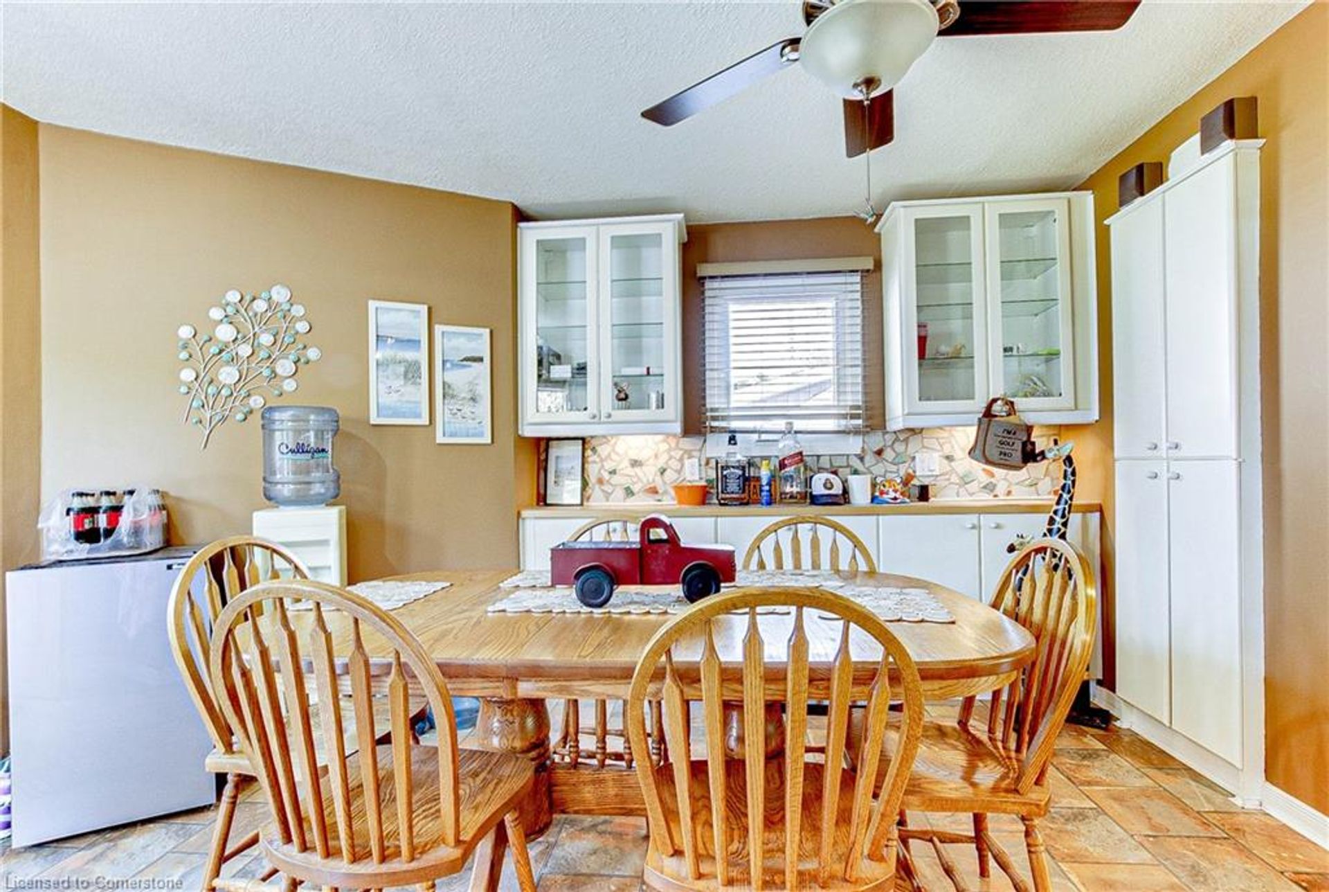 30-eat-in-kitchen at 88 Woodstock Avenue, Long Point 30-eat-in-kitchen at 88 Woodstock Avenue, Long Point