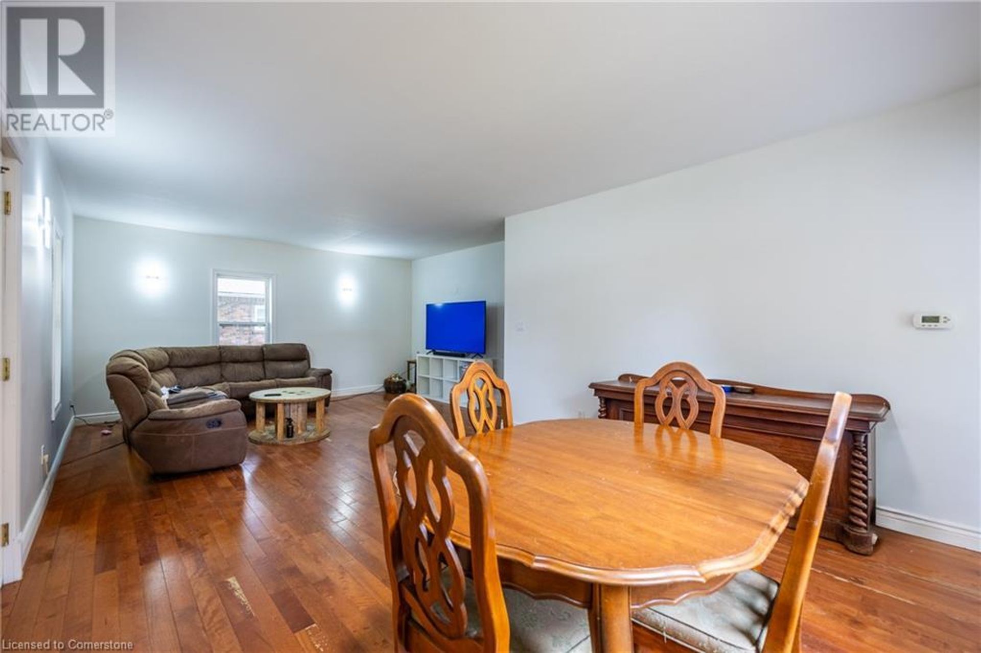 dining area at 263 Main Street E, Otterville dining area at 263 Main Street E, Otterville