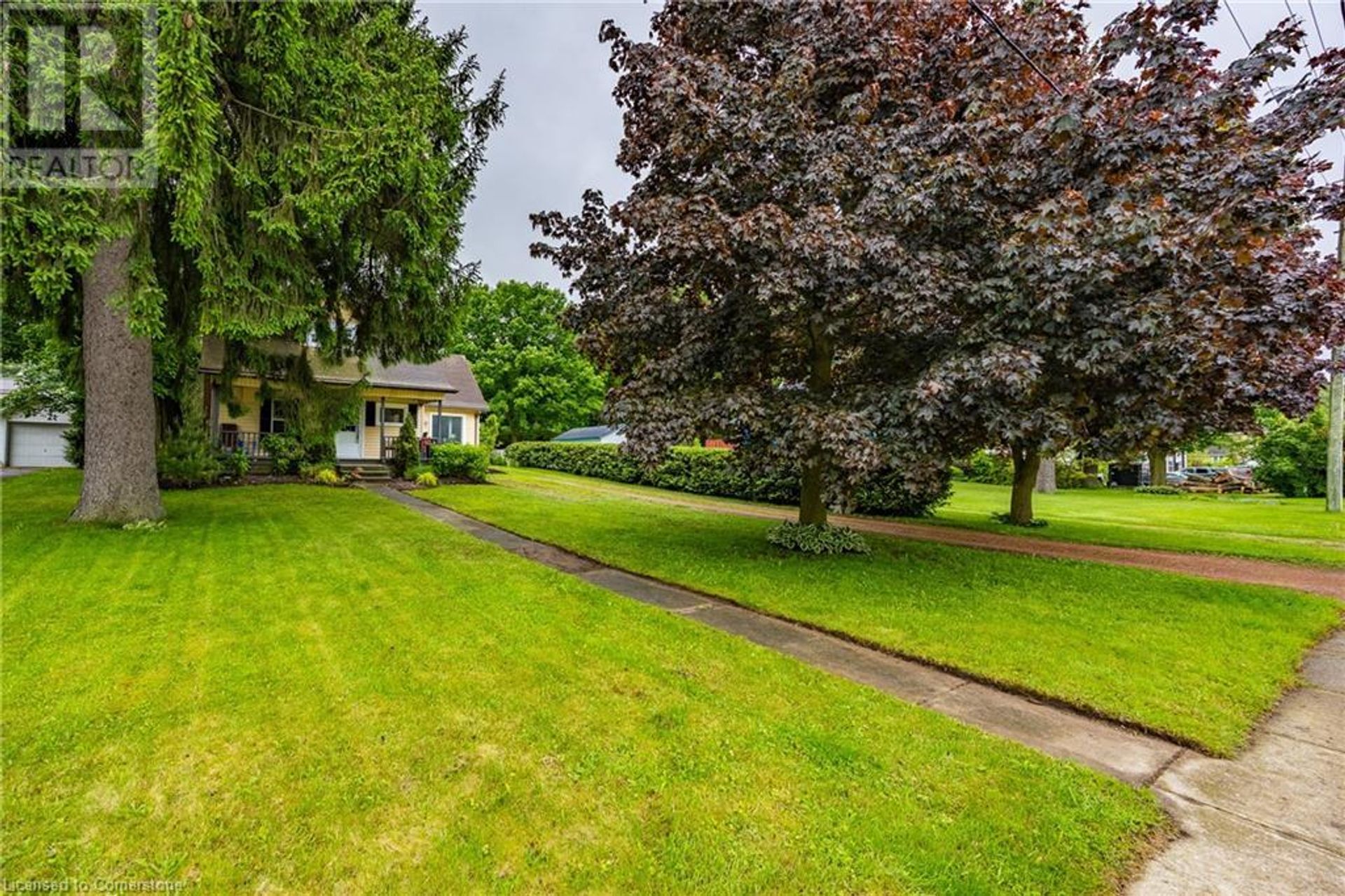 Yard at 263 Main Street E, Otterville Yard at 263 Main Street E, Otterville