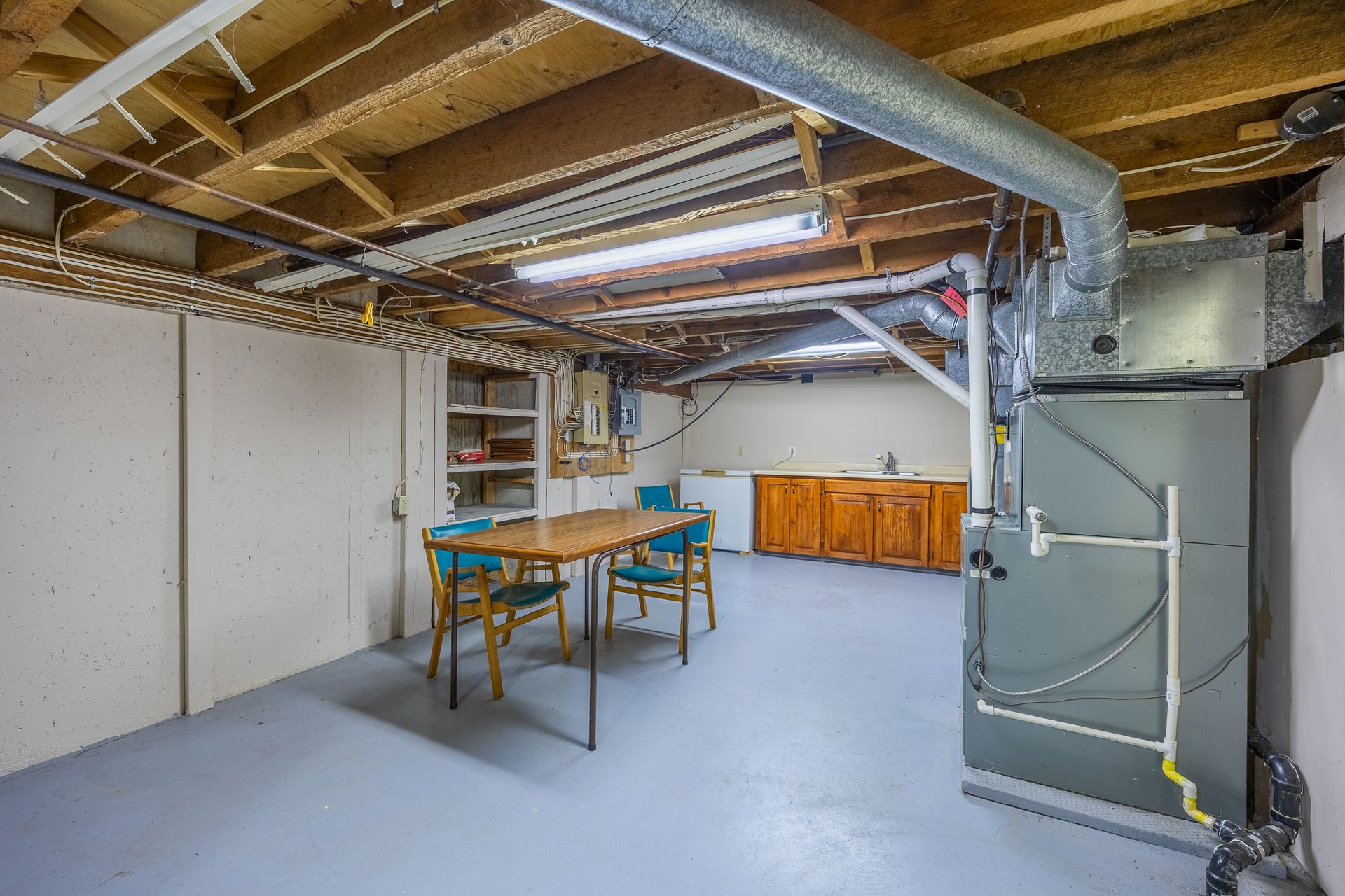 Basement at 23 Backus Drive, Port Rowan Basement at 23 Backus Drive, Port Rowan