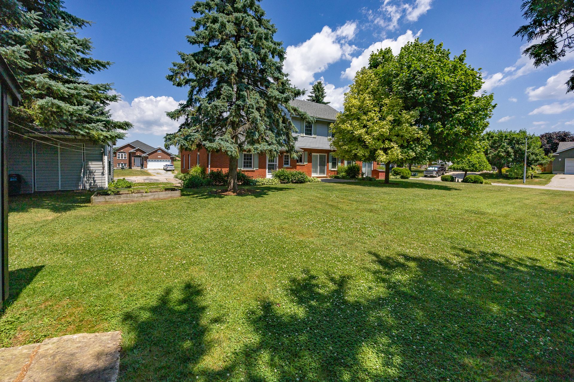 yard at 23 Backus Drive, Port Rowan yard at 23 Backus Drive, Port Rowan