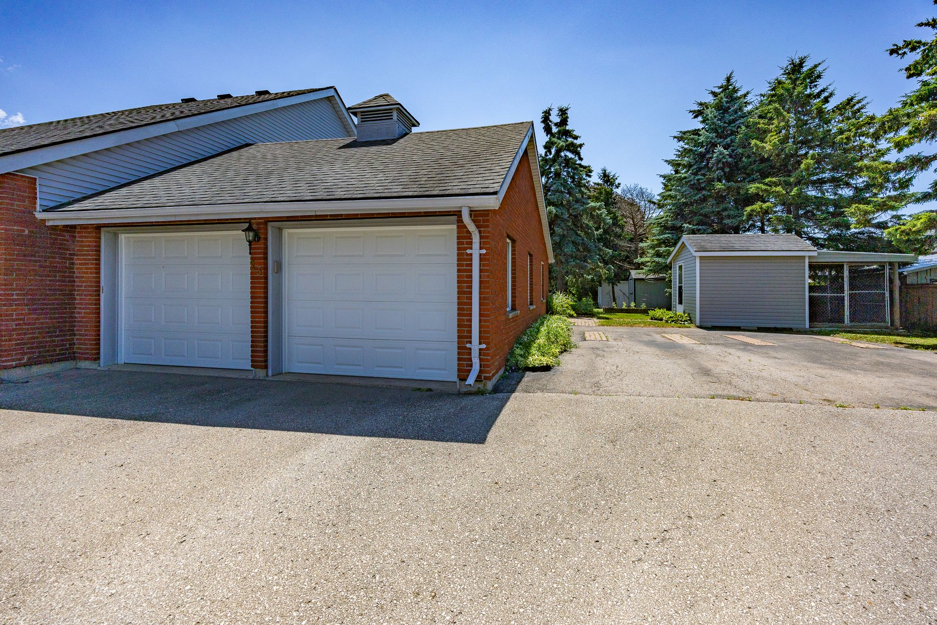 Garage at 23 Backus Drive, Port Rowan Garage at 23 Backus Drive, Port Rowan