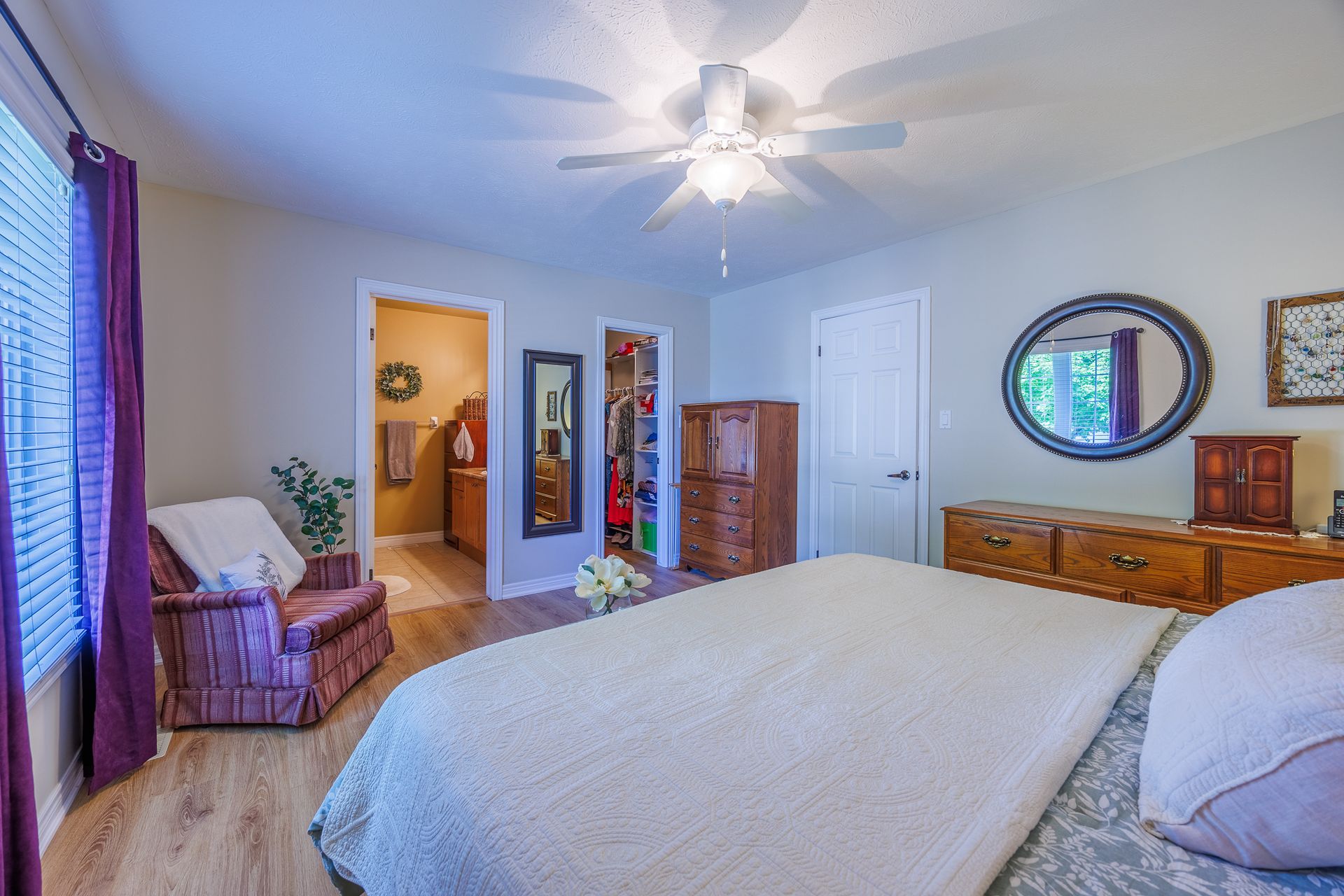 Bedroom at 103 Upper Canada Drive, Village of Long Point Bay, Port Rowan Bedroom at 103 Upper Canada Drive, Village of Long Point Bay, Port Rowan