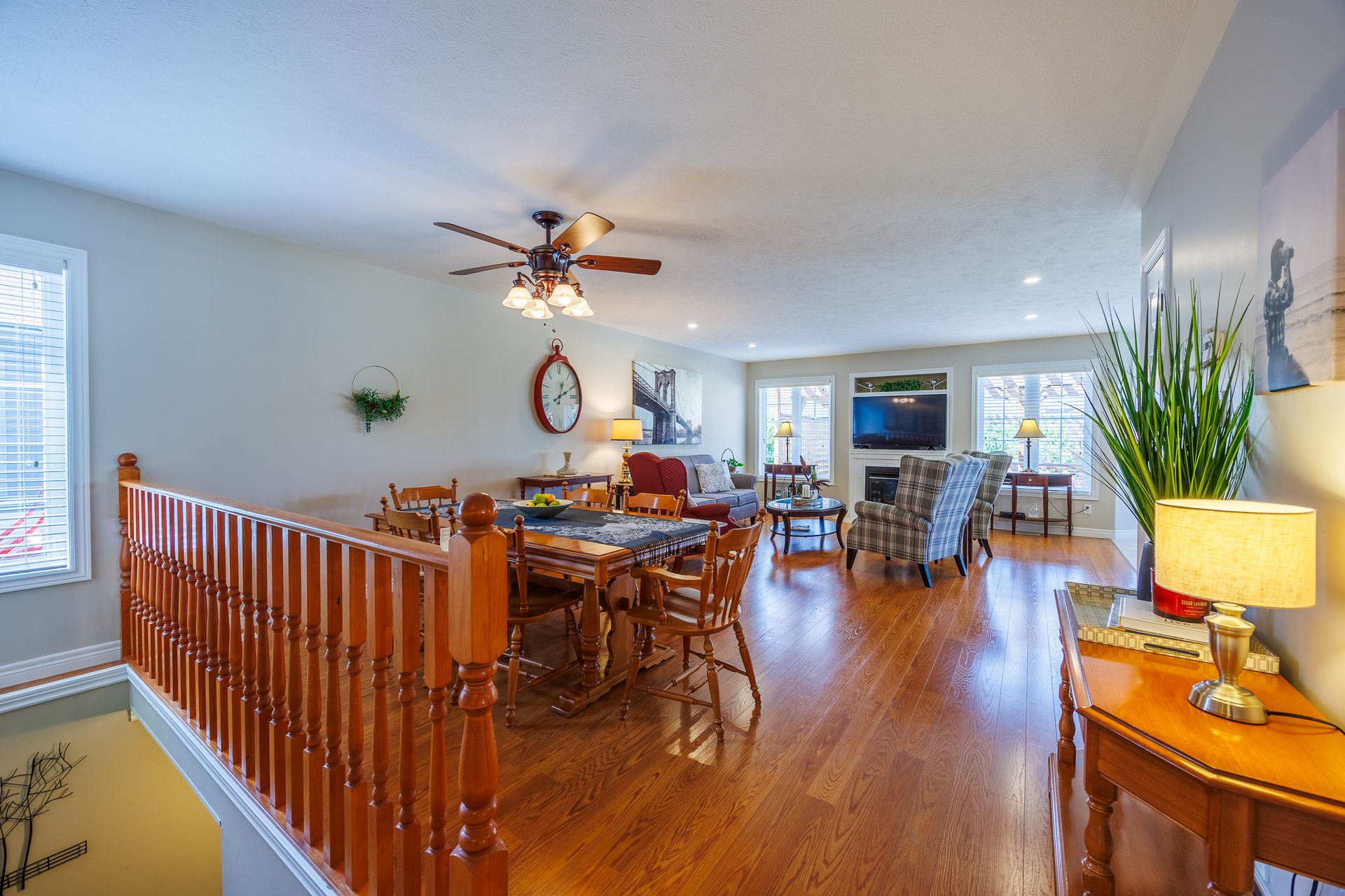 Dining Area at 103 Upper Canada Drive, Village of Long Point Bay, Port Rowan Dining Area at 103 Upper Canada Drive, Village of Long Point Bay, Port Rowan