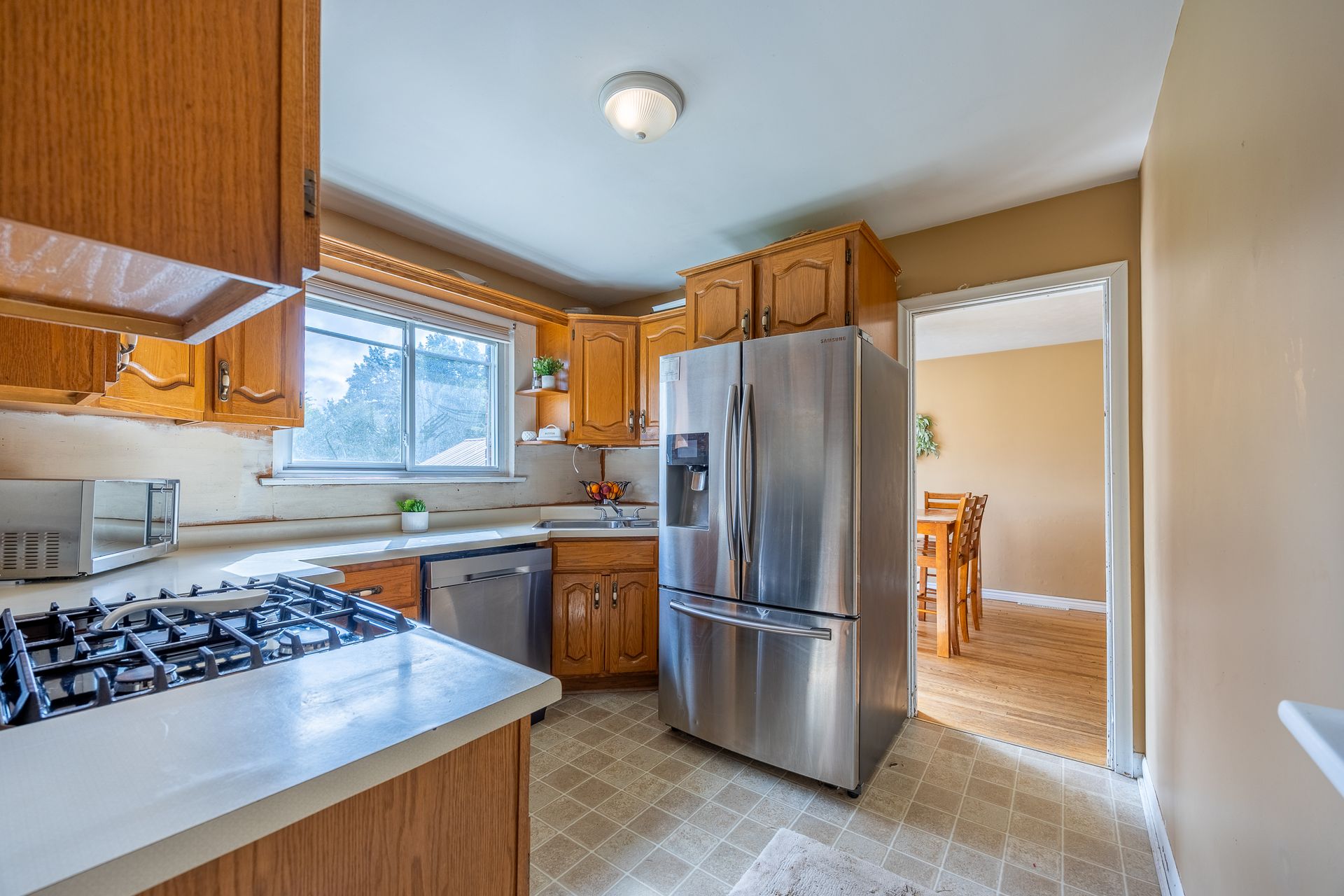 Appliances included at 5 Bint Avenue, Simcoe Appliances included at 5 Bint Avenue, Simcoe