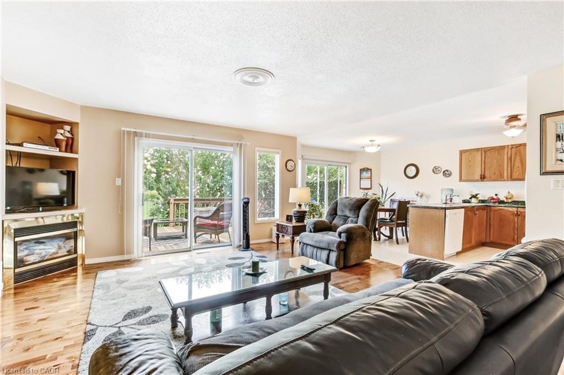 Corner Gas Fireplace at 5 Walsingham Drive, Village of Long Point Bay, Port Rowan Corner Gas Fireplace at 5 Walsingham Drive, Village of Long Point Bay, Port Rowan