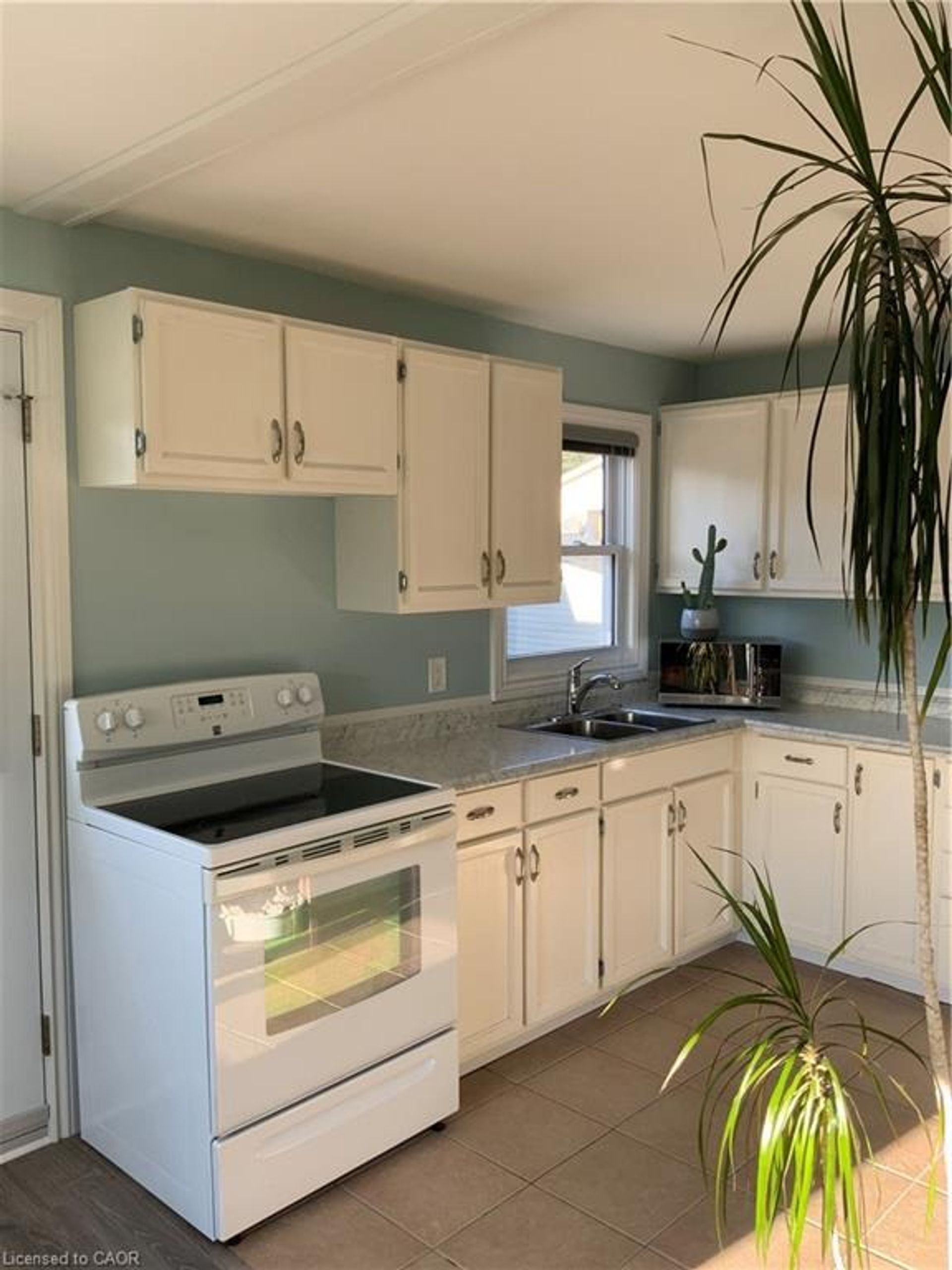 Kitchen at 25 First Street, Long Point Kitchen at 25 First Street, Long Point