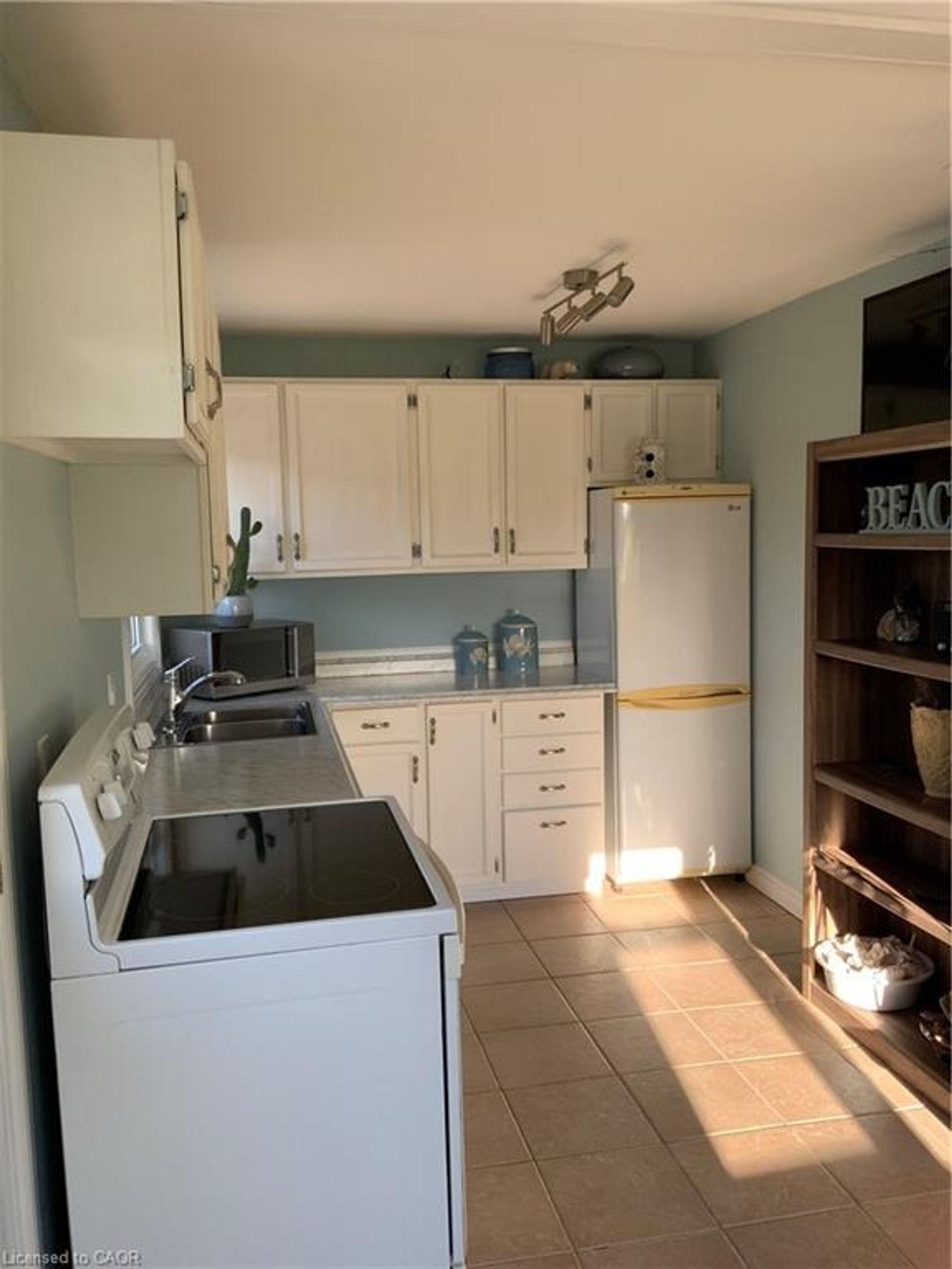 Kitchen at 25 First Street, Long Point Kitchen at 25 First Street, Long Point