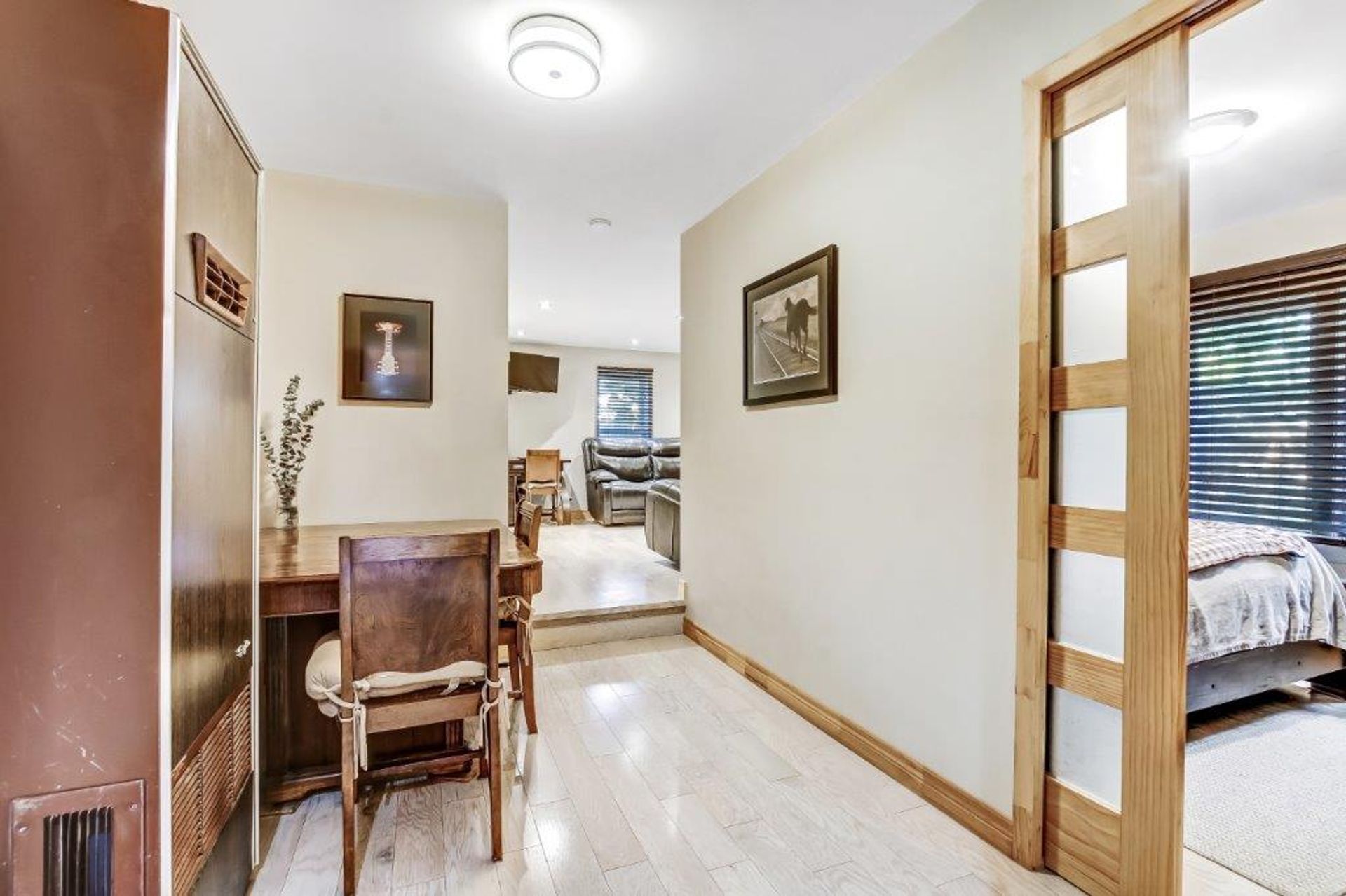 dining room at 24 Centre Street, Port Rowan dining room at 24 Centre Street, Port Rowan