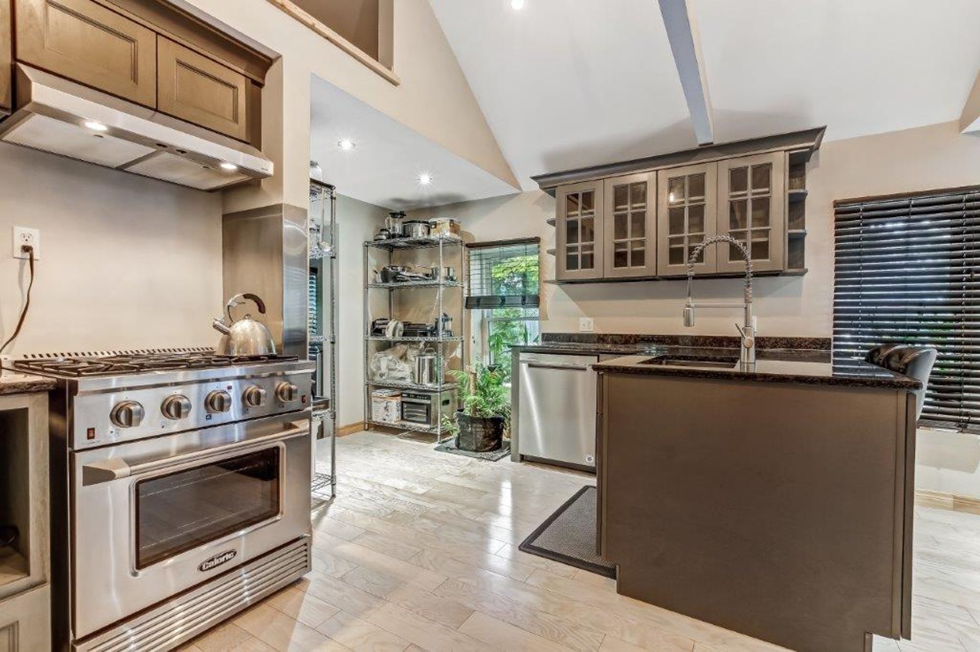 granite counter top with deep chef's sink at 24 Centre Street, Port Rowan granite counter top with deep chef's sink at 24 Centre Street, Port Rowan