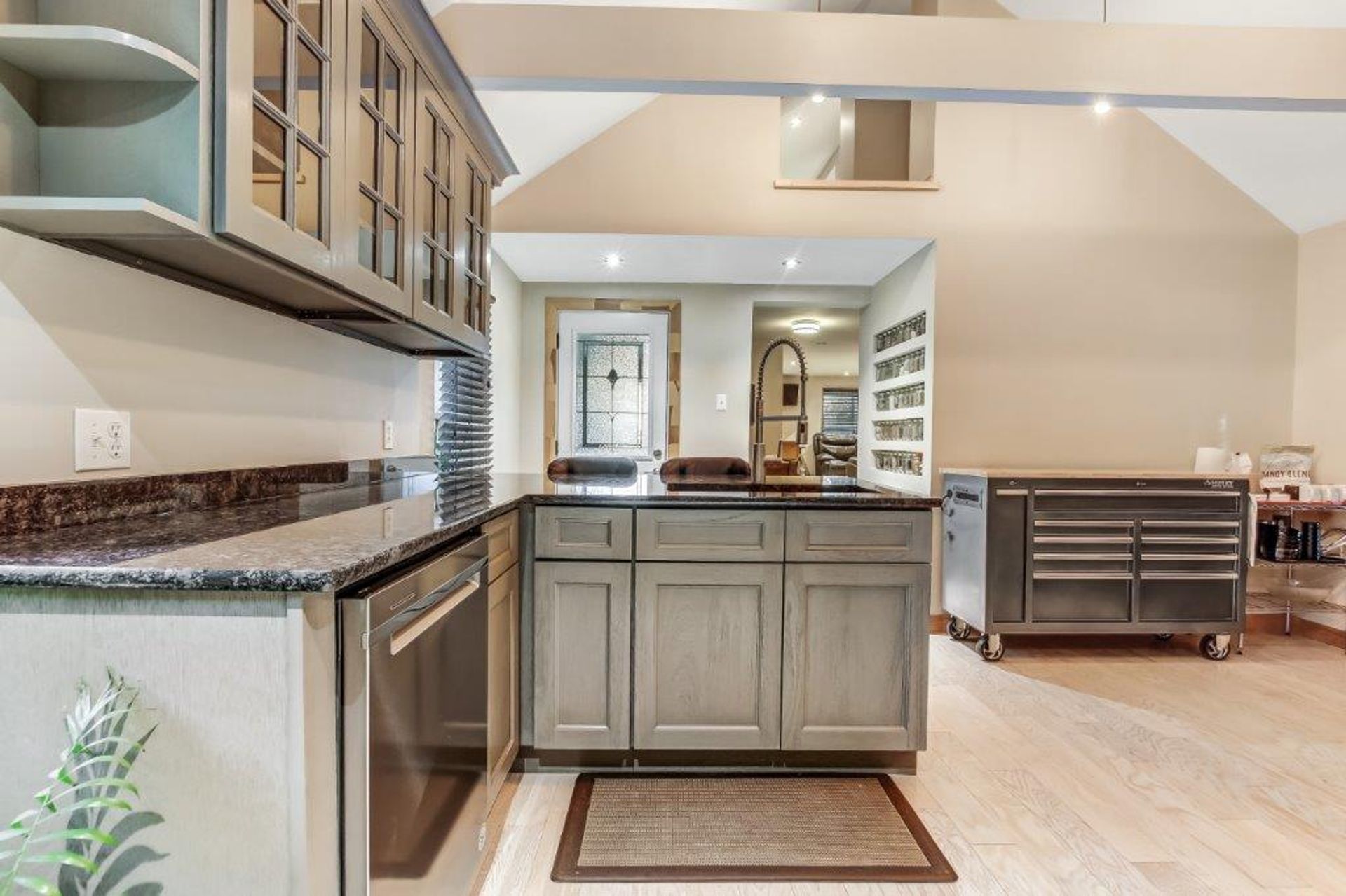 kitchen at 24 Centre Street, Port Rowan kitchen at 24 Centre Street, Port Rowan