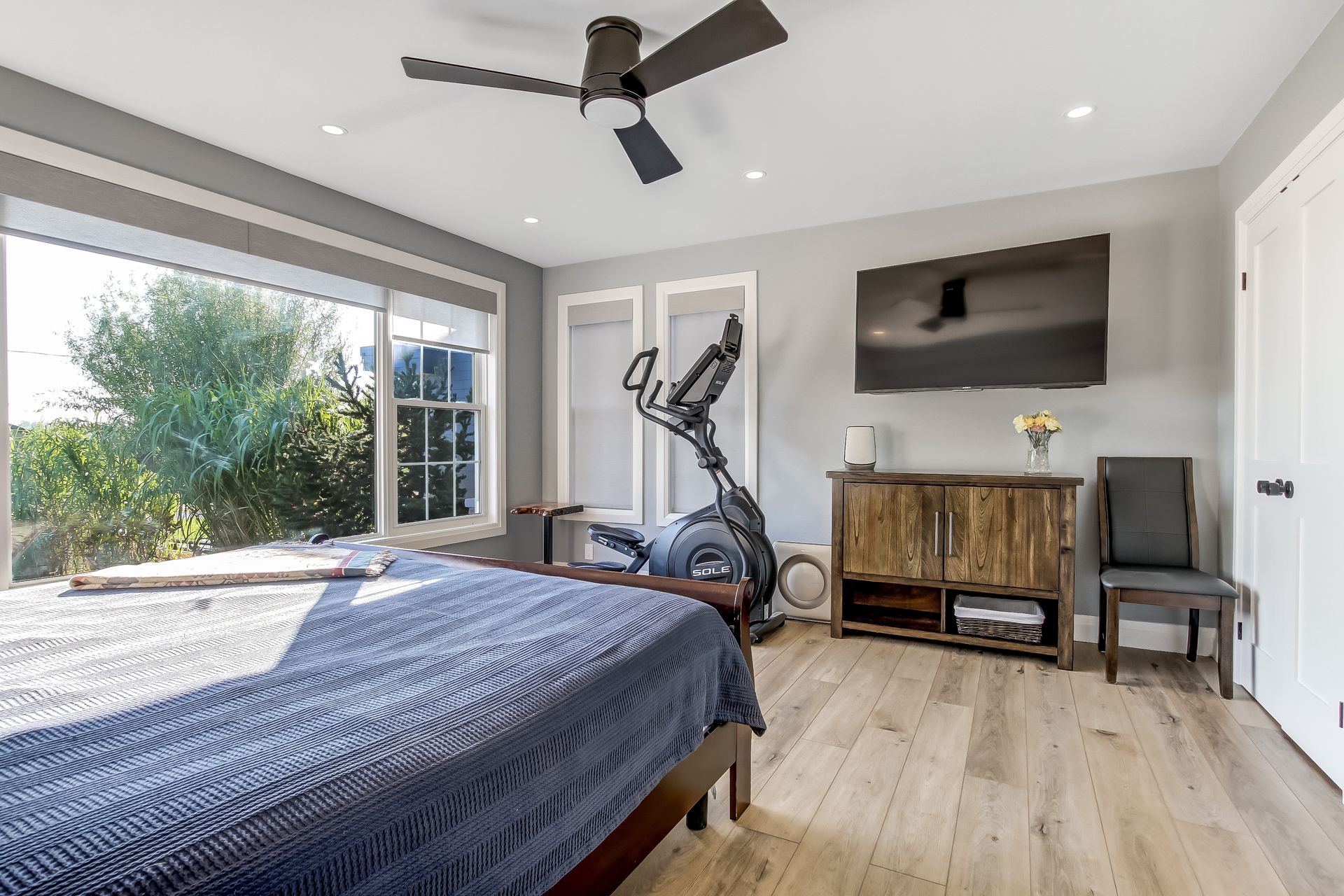 Main floor wheel chair accessible bedroom at 86 Old Cut Boulevard, Long Point Cottage Community, Long Point Main floor wheel chair accessible bedroom at 86 Old Cut Boulevard, Long Point Cottage Community, Long Point