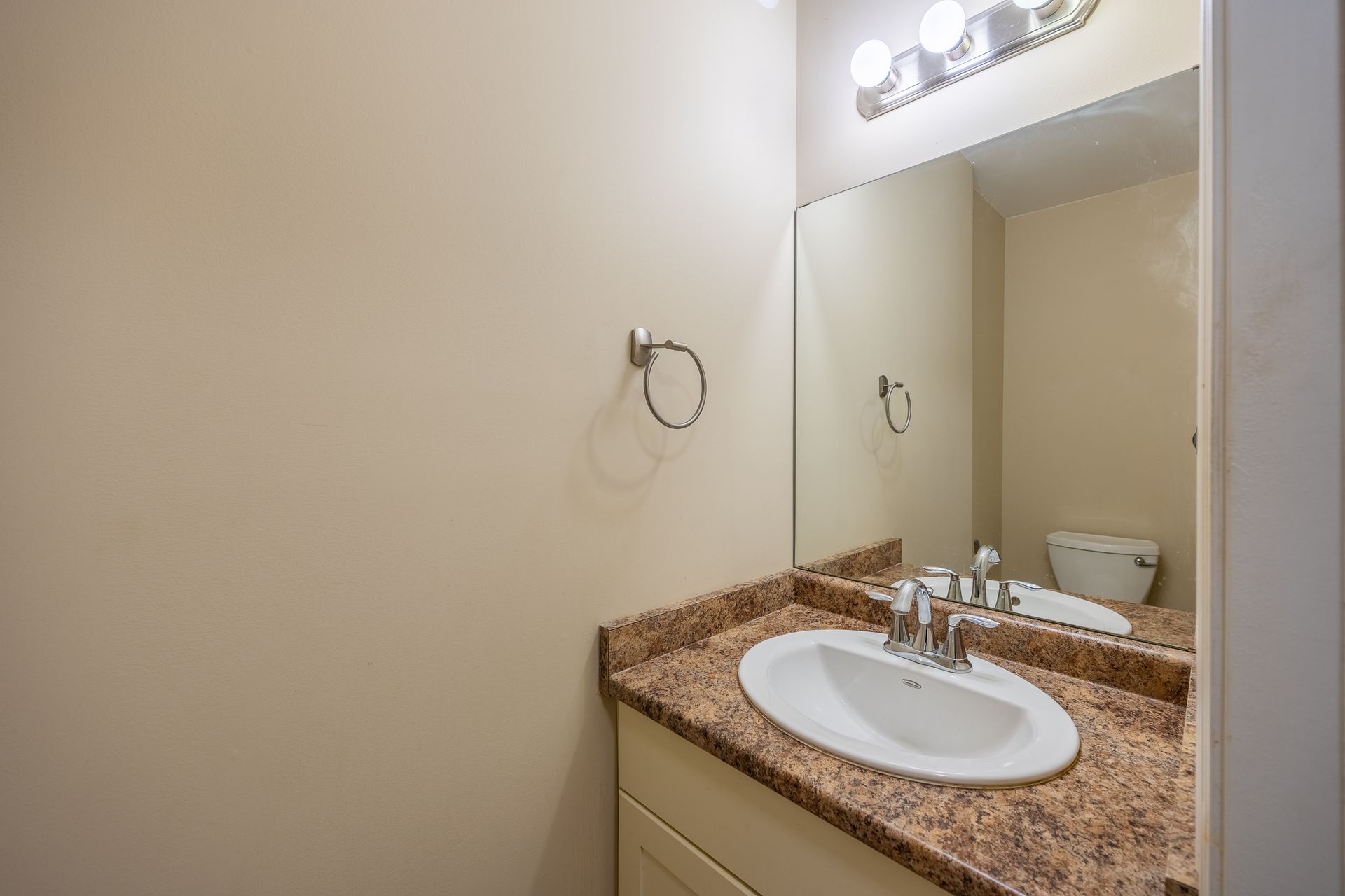 Powder Room at 5 Wood Duck Way, Ducks Landing, Port Rowan Powder Room at 5 Wood Duck Way, Ducks Landing, Port Rowan