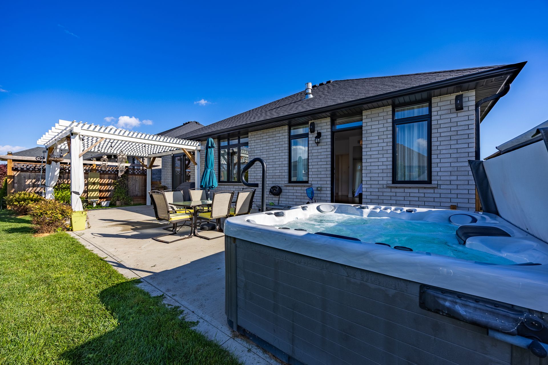 Patio at 80 Backus Drive, Port Rowan Patio at 80 Backus Drive, Port Rowan