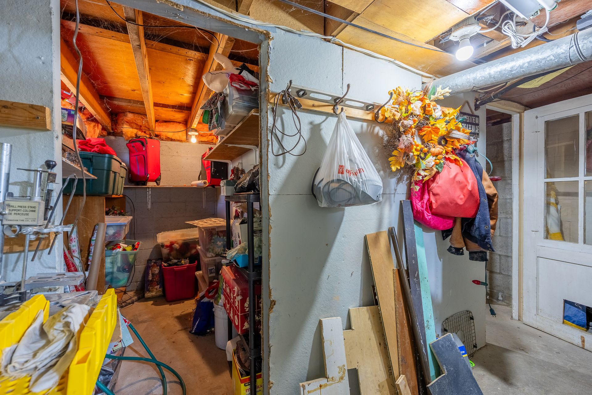 Storage at 167 Eastern Avenue, Delhi Storage at 167 Eastern Avenue, Delhi