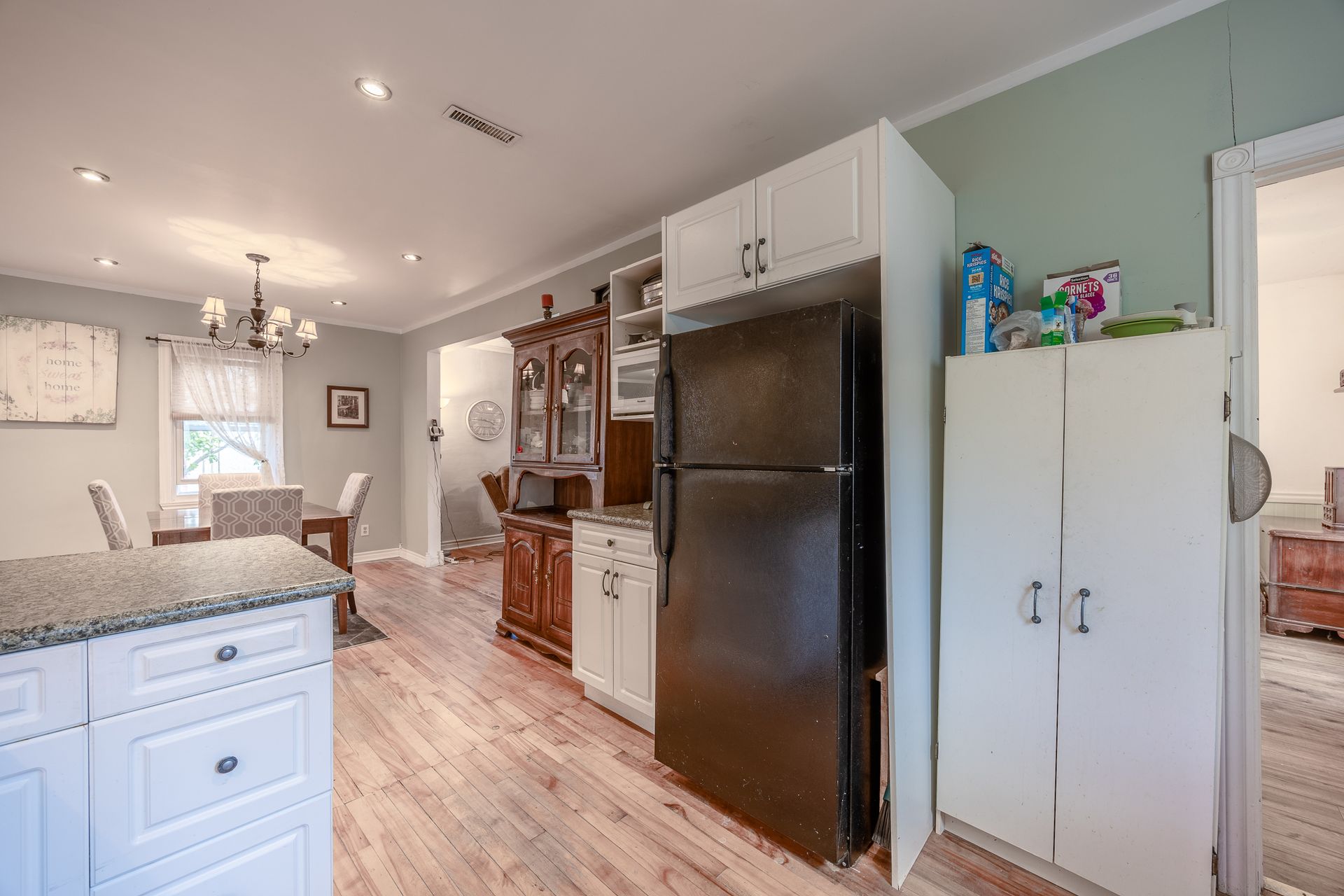 Kitchen at 167 Eastern Avenue, Delhi Kitchen at 167 Eastern Avenue, Delhi