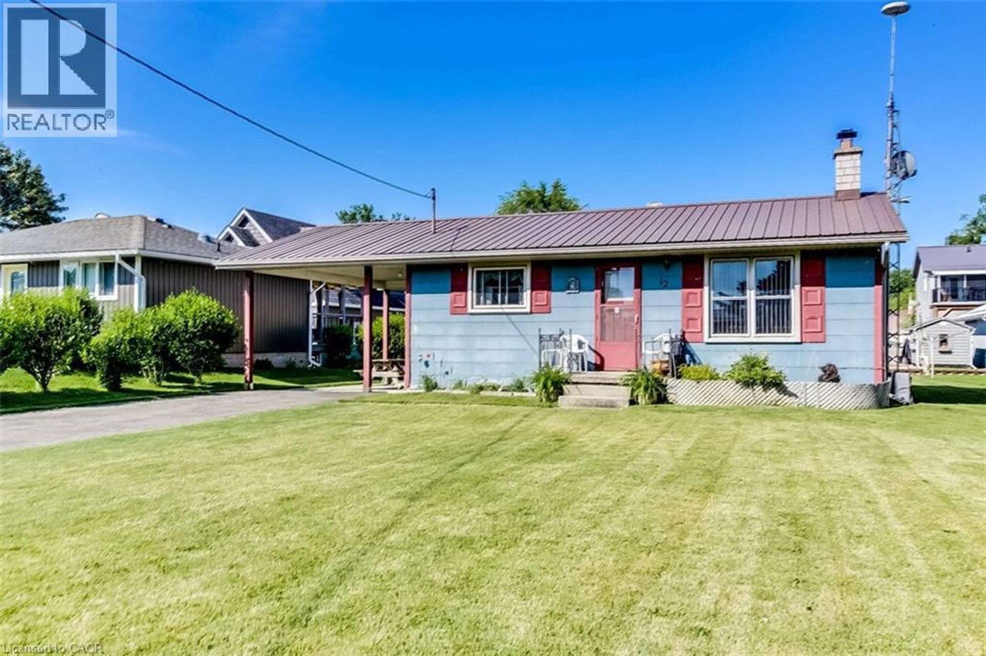 12 Willow Avenue, Long Point Cottage Community (Long Point), Long Point photo number 1