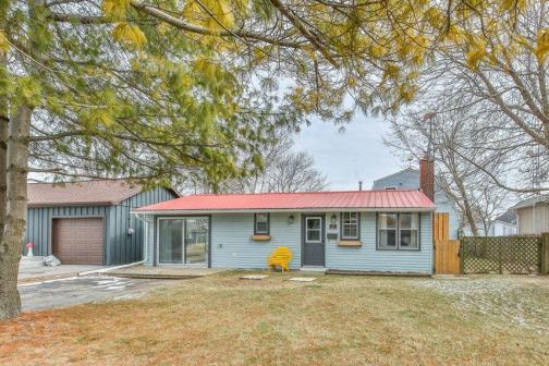 7 Willow Avenue, Long Point Cottage Community, Long Point photo number 2