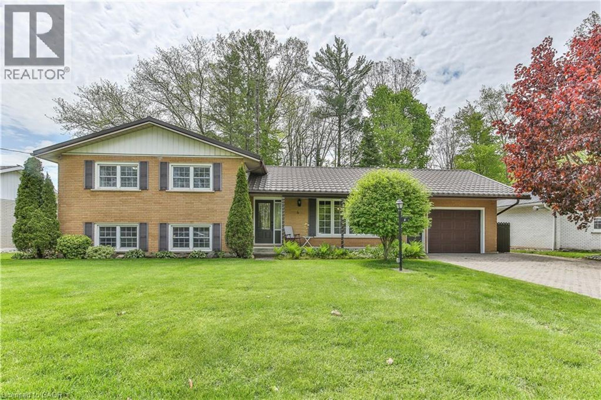 4 Highland Drive, Tillsonburg photo number 1