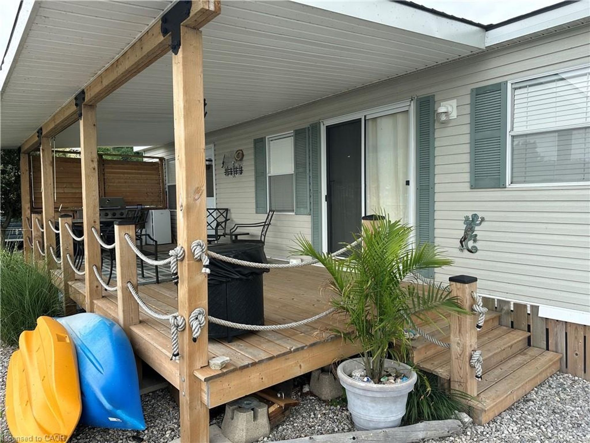91 - 70 Bluewater Avenue, Booth