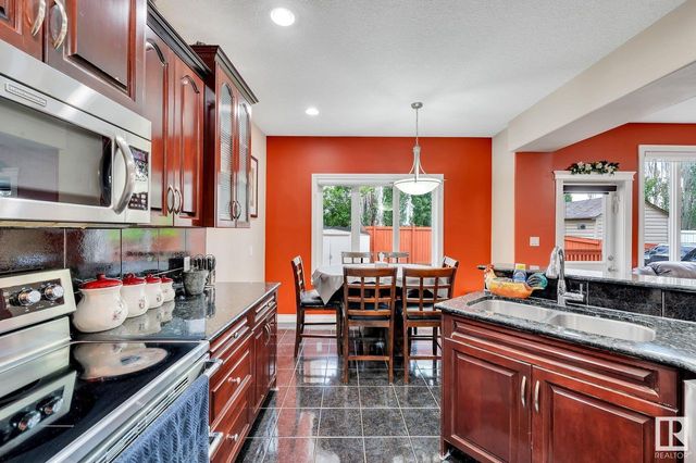 3332-18-street-silver-berry-edmonton-16 at 3332 18 Street, Silver Berry, Edmonton