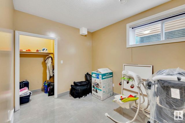 3332-18-street-silver-berry-edmonton-70 at 3332 18 Street, Silver Berry, Edmonton