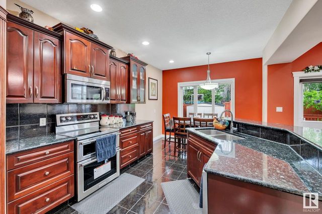 3332-18-street-silver-berry-edmonton-15 at 3332 18 Street, Silver Berry, Edmonton