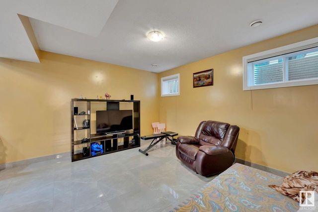 3332-18-street-silver-berry-edmonton-60 at 3332 18 Street, Silver Berry, Edmonton