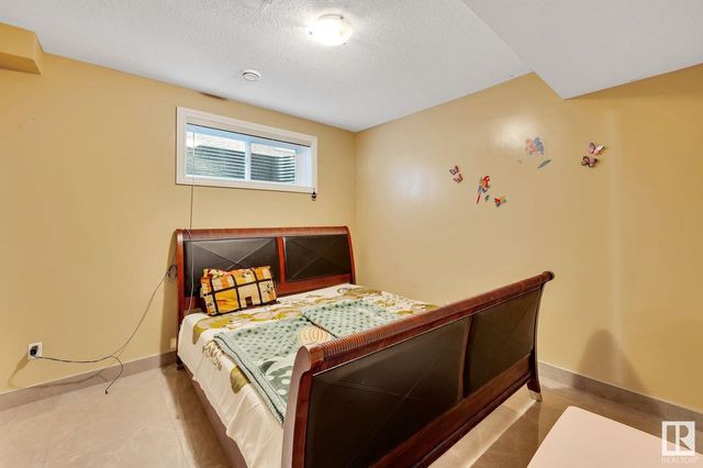 3332-18-street-silver-berry-edmonton-69 at 3332 18 Street, Silver Berry, Edmonton