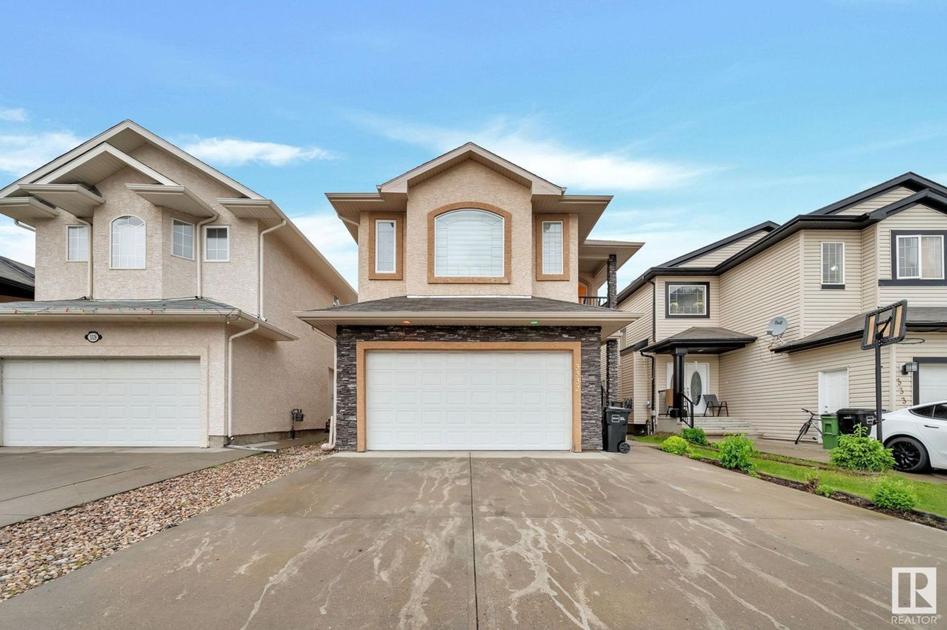 3332 18 Street, Silver Berry, Edmonton photo number 1