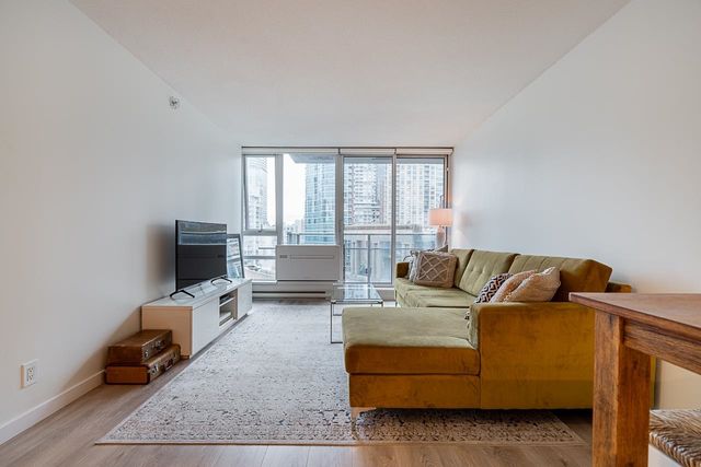 788-hamilton-street-downtown-vw-vancouver-west-10 at 1907 - 788 Hamilton Street, Downtown VW, Vancouver West