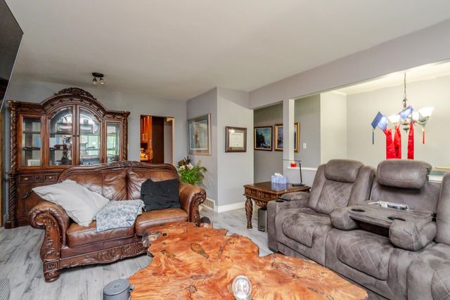 654-linton-street-central-coquitlam-coquitlam-13 at 654 Linton Street, Central Coquitlam, Coquitlam