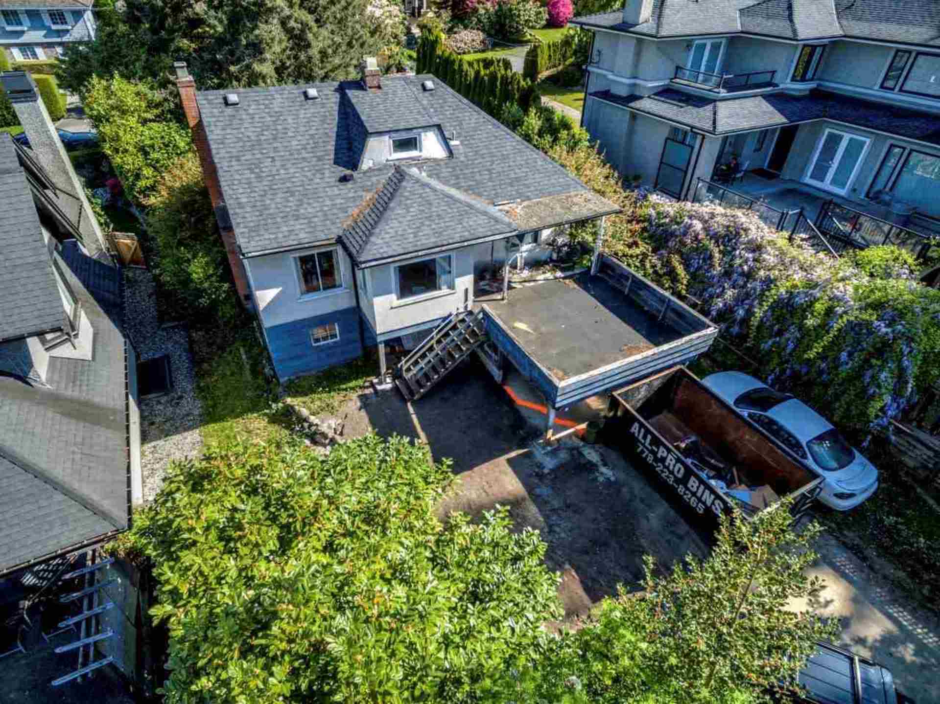 1130-gordon-avenue-ambleside-west-vancouver-05 at 1130 Gordon Avenue, Ambleside, West Vancouver