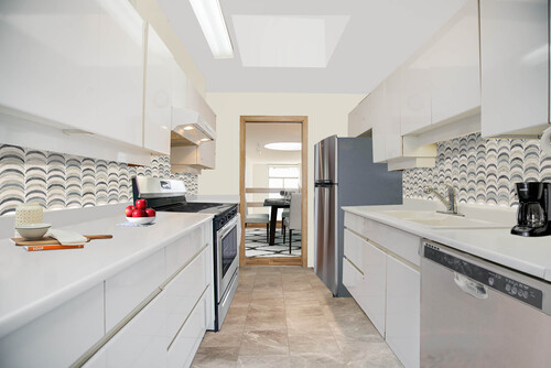 7 at 2339 Bellevue Avenue, Dundarave, West Vancouver