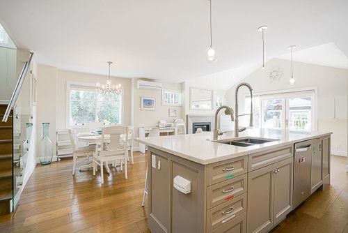 663-e-22nd-street-boulevard-north-vancouver-06 at 663 E 22nd Street, Boulevard, North Vancouver