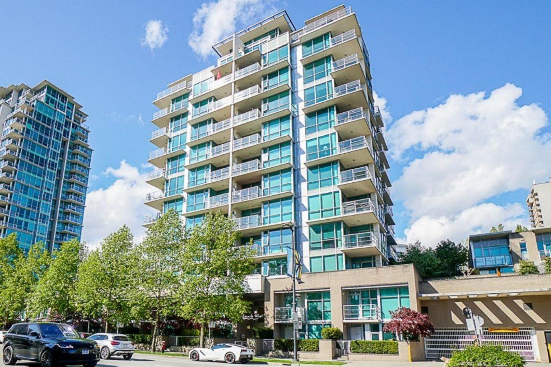 301 - 168 E Esplanade, Lower Lonsdale, North Vancouver by Rik De Voest Personal Real Estate Corporation 301 - 168 E Esplanade, Lower Lonsdale, North Vancouver