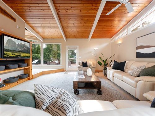 999-clements-avenue-canyon-heights-nv-north-vancouver-03 at 999 Clements Avenue, Canyon Heights NV, North Vancouver